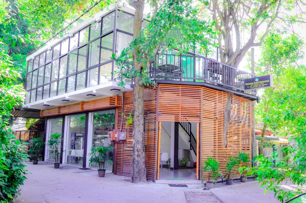 Cinnamon Airport Residencies Katunayaka Bagian luar foto