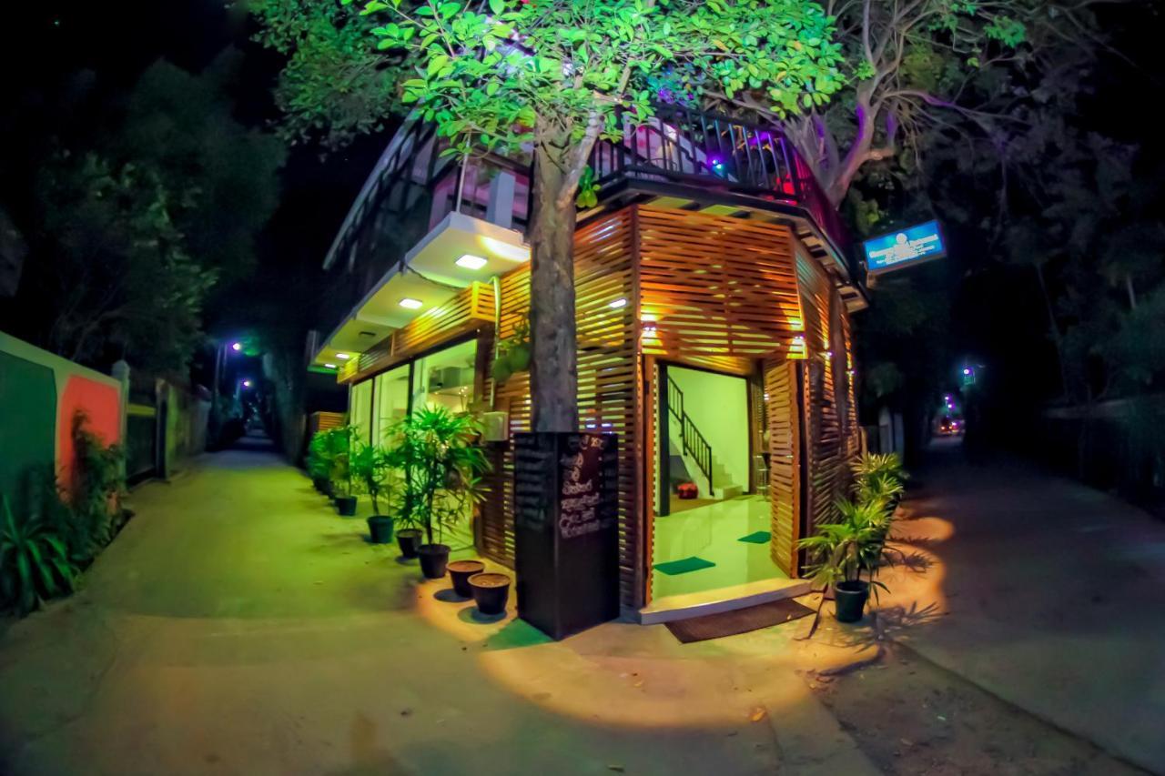 Cinnamon Airport Residencies Katunayaka Bagian luar foto