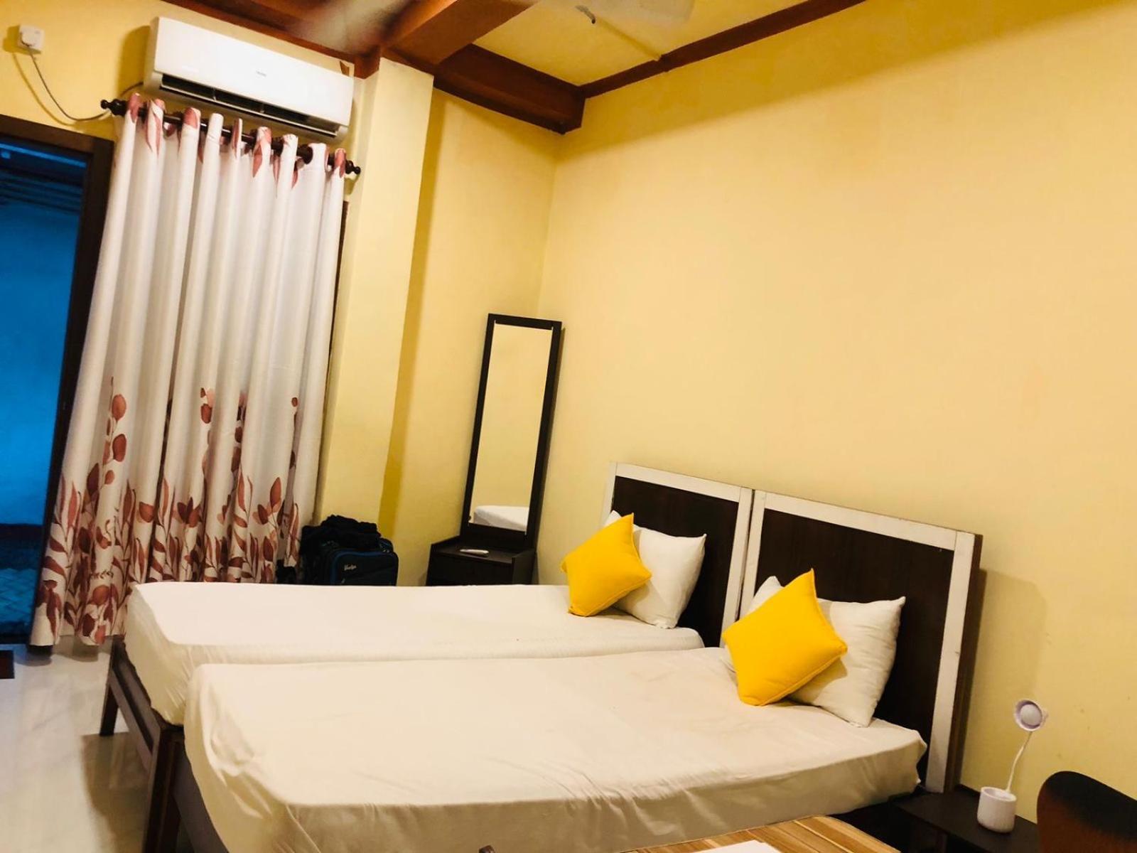 Cinnamon Airport Residencies Katunayaka Bagian luar foto