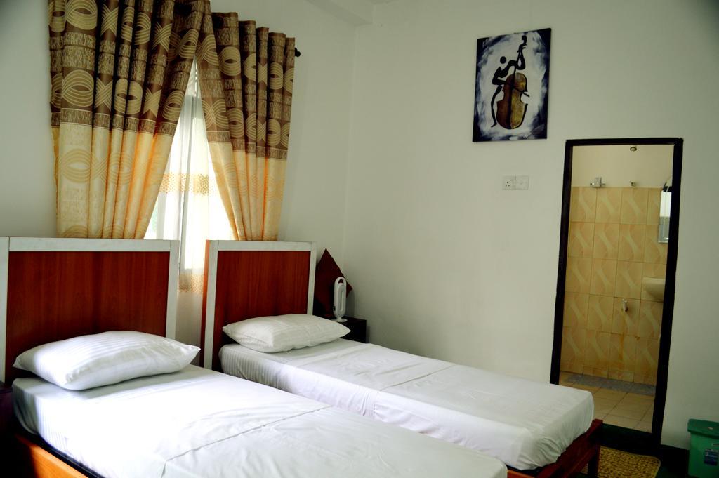 Cinnamon Airport Residencies Katunayaka Bagian luar foto